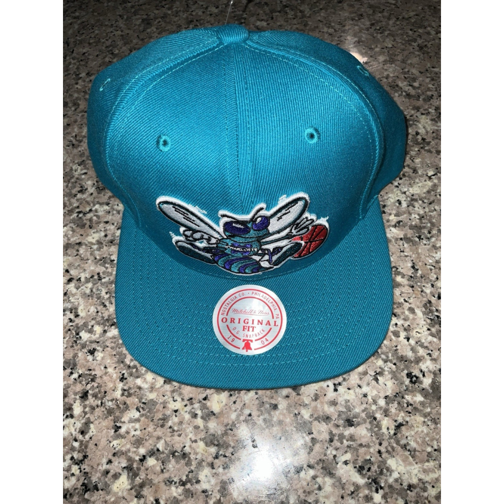 Mitchell & Ness Charlotte Hornets Team Adjustable Snapback Hat Cap